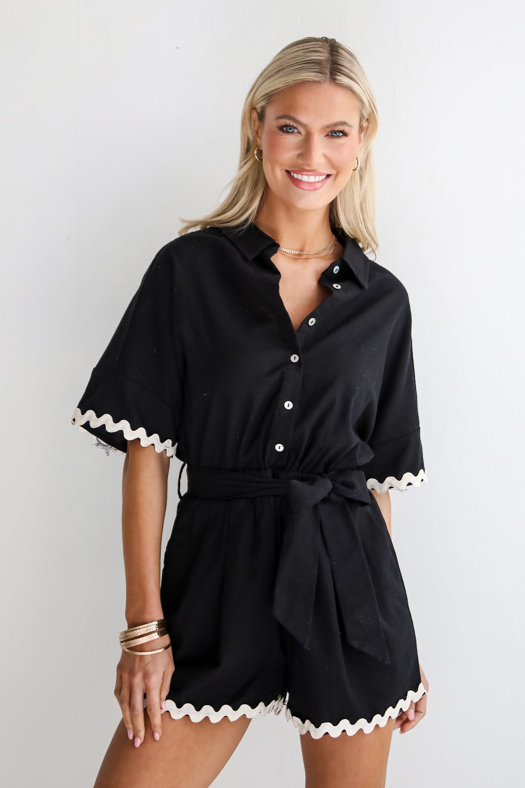 shopdressup_black_romper-8_a2632bd4-222e-4852-8ce2-70a1b853c942.jpg